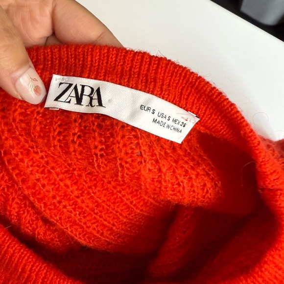 Zara Women’s Red Cropped Ruffled Knit Sweater Sz S - Picture 4 of 12